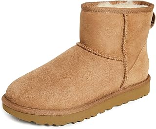 حذاء شتوي كلاسيكي ميني II للسيدات من UGG، جلد